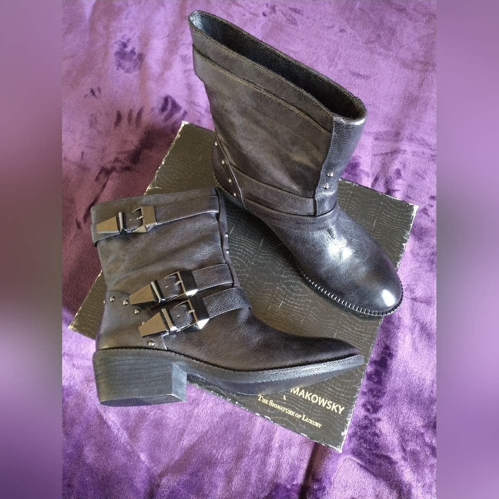 B. Makowsky moto boots